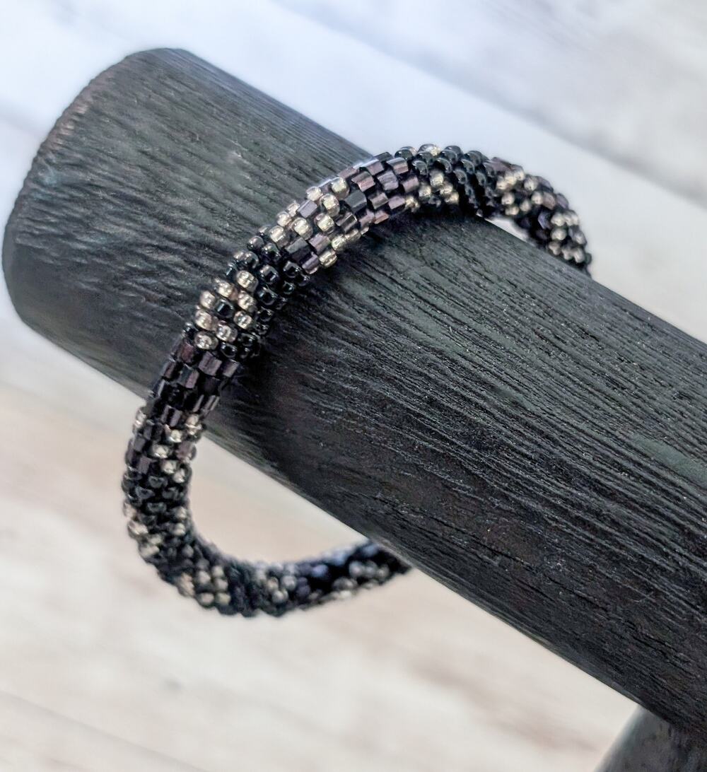Vintage Bracelet Dark Purple, Black, Clear Beads